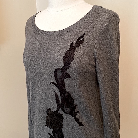 Apt. 9 Grey Black Sequin Lace Appliqué SZ S Cottagecore Romantic Casual Sweater - Picture 5 of 12